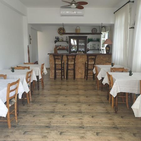 Dervise Mehmet Guest House Lefka  Buitenkant foto